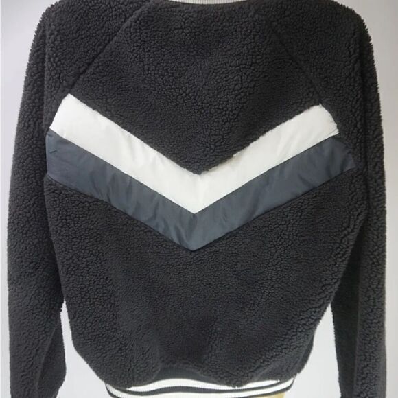 Perfect Moment Fleece Sherpa Bomber Jacket Chevron Black White Grey NWT XS - Picture 4 of 6